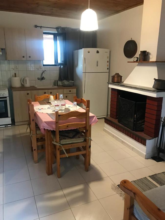 Gourgiana Apartments Андрицена Экстерьер фото